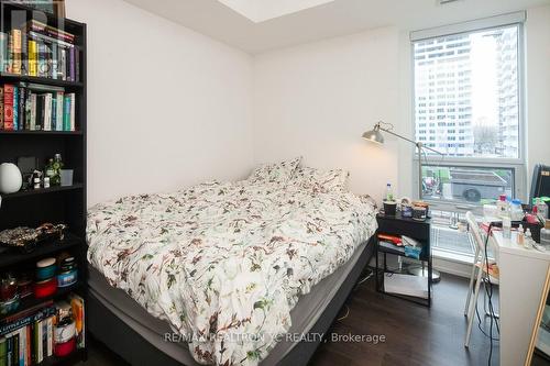 313 - 98 Lillian Street, Toronto, ON - Indoor Photo Showing Bedroom