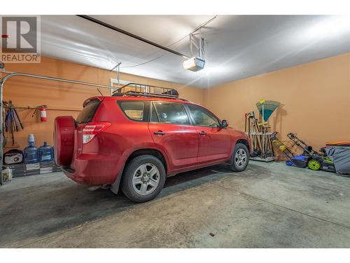 1483 Rosewood Drive, West Kelowna, BC - Indoor Photo Showing Garage