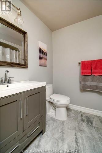 80 Millwood, Riverview, NB - Indoor Photo Showing Bathroom