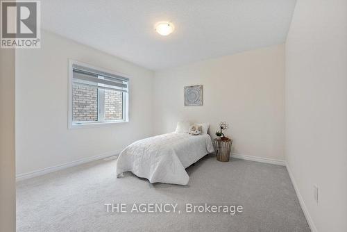 33 Bee Crescent, Brantford, ON - Indoor Photo Showing Bedroom