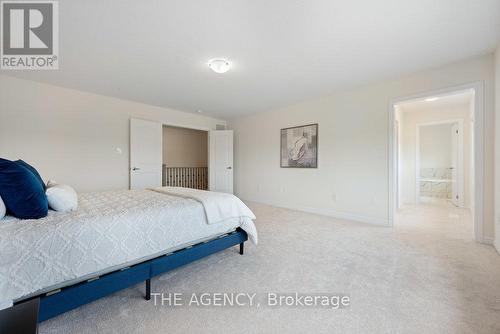 33 Bee Cres, Brantford, ON - Indoor Photo Showing Bedroom