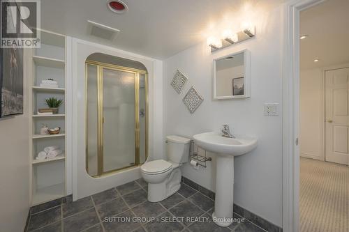 2578 Jenedere Crt, London, ON - Indoor Photo Showing Bathroom
