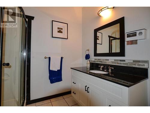 6500 15 Avenue Sw Unit# 7 Lot# 7, Salmon Arm, BC - Indoor Photo Showing Bathroom