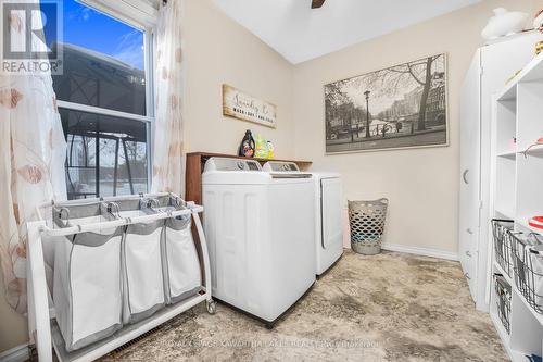 4091 Highway 35, Kawartha Lakes, ON - Indoor Photo Showing Laundry Room