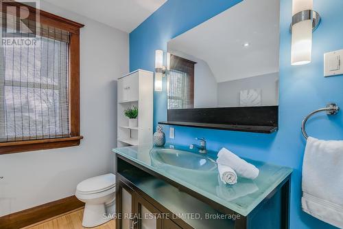 23 Wilhelm St, Kitchener, ON - Indoor Photo Showing Bathroom