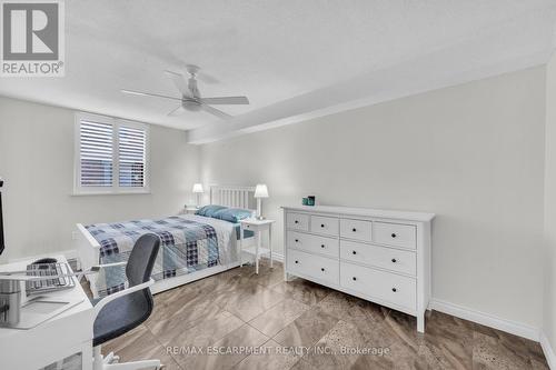 #202 -23 Main St, Hamilton, ON - Indoor Photo Showing Bedroom