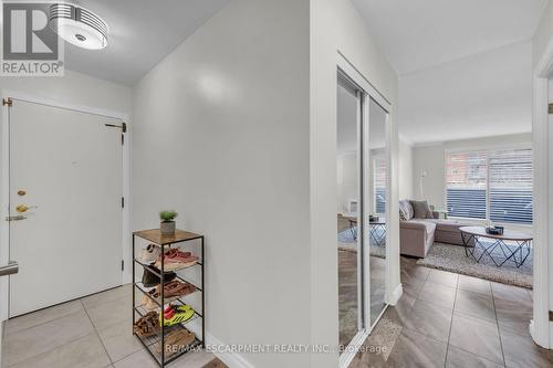 #202 -23 Main St, Hamilton, ON - Indoor Photo Showing Other Room