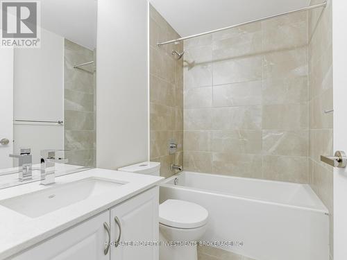 501 - 9085 Jane Street, Vaughan, ON - Indoor Photo Showing Bathroom