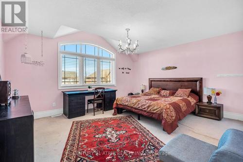 76 Littleside St, Richmond Hill, ON - Indoor Photo Showing Bedroom