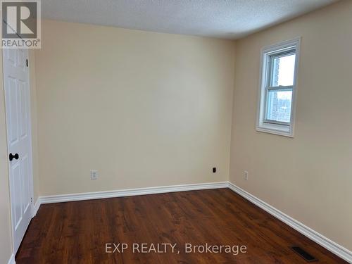 460 Grove St E, Barrie, ON - Indoor Photo Showing Other Room