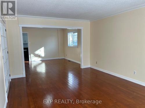 460 Grove St E, Barrie, ON - Indoor Photo Showing Other Room