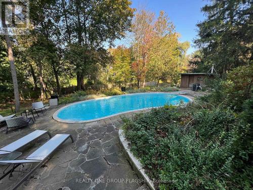 1379 Clarkson Road N, Mississauga, ON - Outdoor With In Ground Pool With Backyard