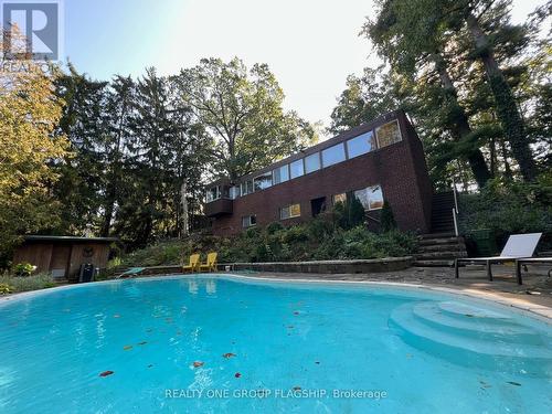 1379 Clarkson Road N, Mississauga, ON - Outdoor With In Ground Pool With Backyard