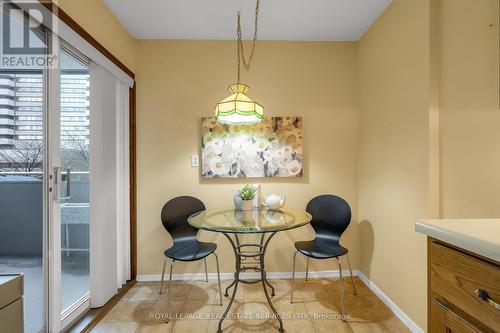 205 - 1425 Ghent Avenue, Burlington, ON - Indoor Photo Showing Dining Room