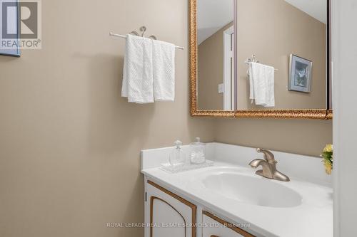 #205 -1425 Ghent Ave, Burlington, ON - Indoor Photo Showing Bathroom