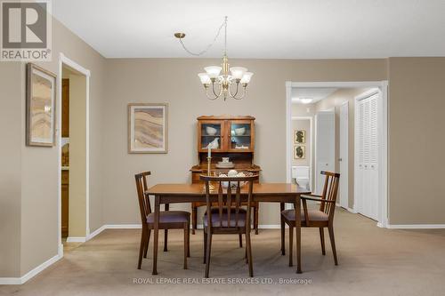#205 -1425 Ghent Ave, Burlington, ON - Indoor Photo Showing Dining Room