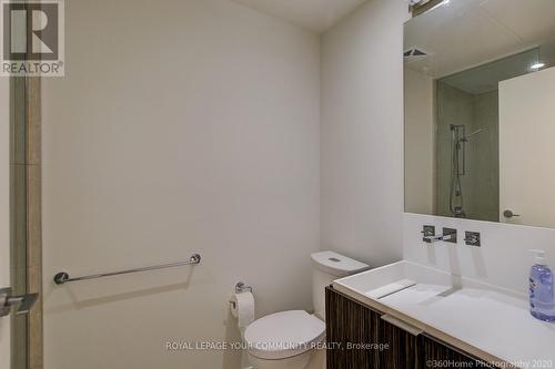 #1604 -101 Charles St E, Toronto, ON - Indoor Photo Showing Bathroom