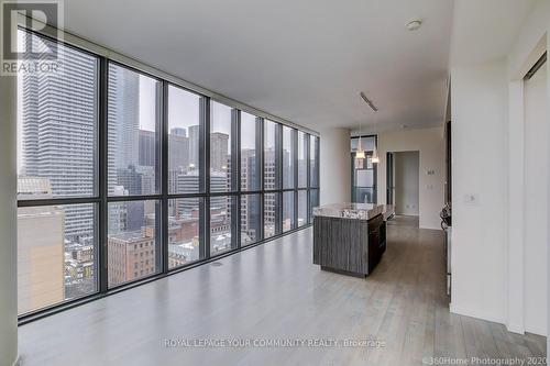 #1604 -101 Charles St E, Toronto, ON - Indoor Photo Showing Other Room