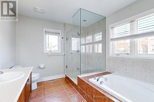 11 Willoughby Way, New Tecumseth, ON - Indoor Photo Showing Bathroom