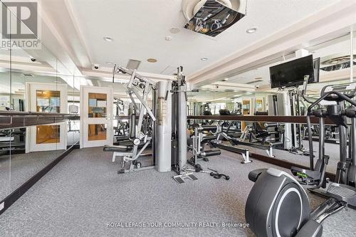 #809 -33 Weldrick Rd E, Richmond Hill, ON - Indoor Photo Showing Gym Room