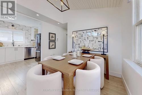 188 Olde Bayview Ave N, Richmond Hill, ON - Indoor Photo Showing Dining Room