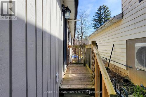 188 Olde Bayview Ave N, Richmond Hill, ON - Outdoor With Exterior