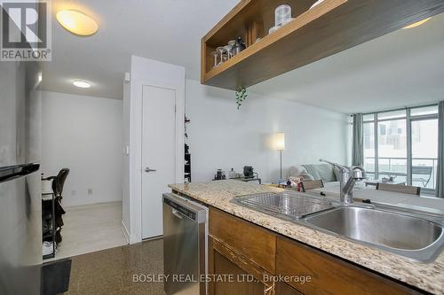 #1902 -81 Navy Wharf Crt, Toronto, ON - Indoor Photo Showing Kitchen With Double Sink