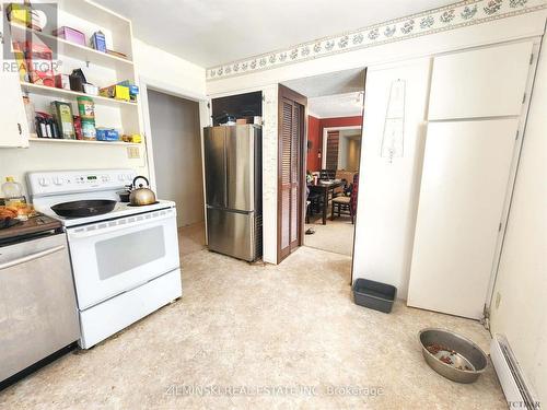 31 Comfort Street, Kirkland Lake, ON - Indoor Photo Showing Kitchen