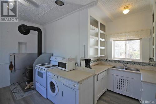 17 Acadia Crescent, Hampton, NB - Indoor Photo Showing Laundry Room