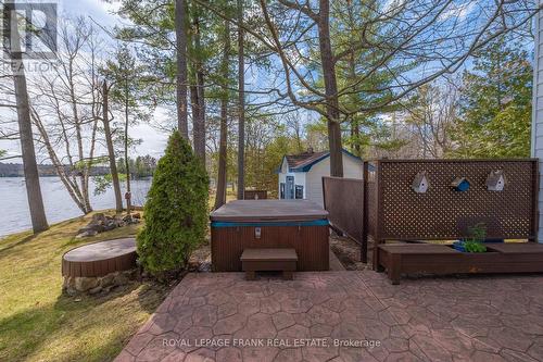 98 Island Dr, Galway-Cavendish And Harvey, ON - Outdoor With Body Of Water