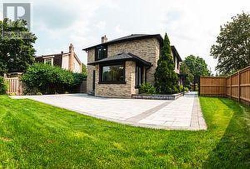 2535 Robin Drive, Mississauga, ON - Outdoor
