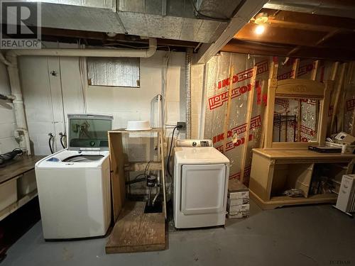 229 Georgina St, Matachewan, ON - Indoor Photo Showing Laundry Room