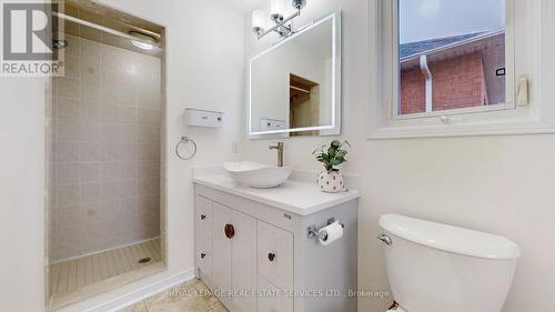 5029 Perennial Drive, Mississauga, ON - Indoor Photo Showing Bathroom