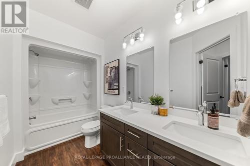 A & B - 10 Lehtinen Crescent, Belleville, ON - Indoor Photo Showing Bathroom