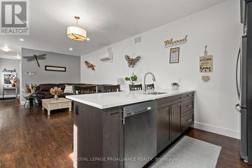 A & B - 10 Lehtinen Crescent, Belleville, ON - Indoor Photo Showing Kitchen