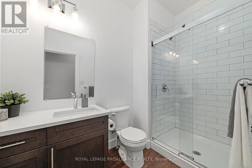 A & B - 10 Lehtinen Crescent, Belleville, ON - Indoor Photo Showing Bathroom