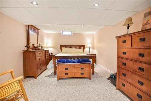 29 Grassyplain Drive, Hamilton, ON - Indoor Photo Showing Bedroom