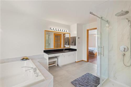 7 Sunrise Bay, St Andrews, MB - Indoor Photo Showing Bathroom