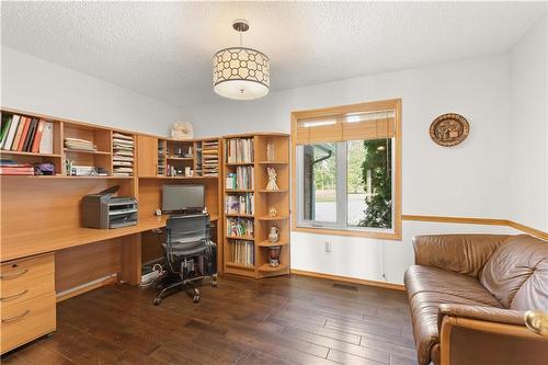 7 Sunrise Bay, St Andrews, MB - Indoor Photo Showing Office