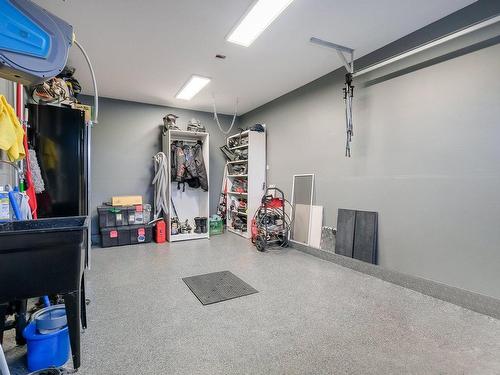 Barn - 1538 Rue Principale, Saint-Amable, QC - Indoor Photo Showing Garage