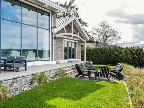 7144 Eby Rd, Lantzville, BC - Outdoor With Deck Patio Veranda