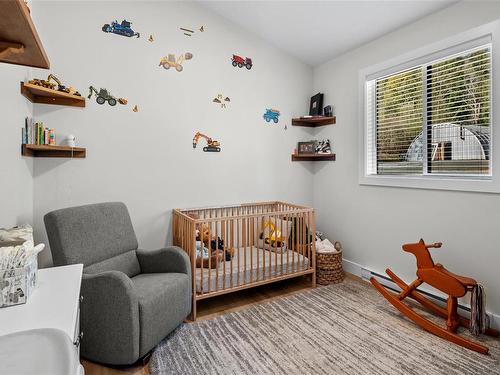 6916 Sellars Rd, Sooke, BC - Indoor Photo Showing Bedroom