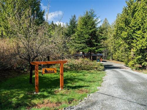 6916 Sellars Rd, Sooke, BC - Outdoor