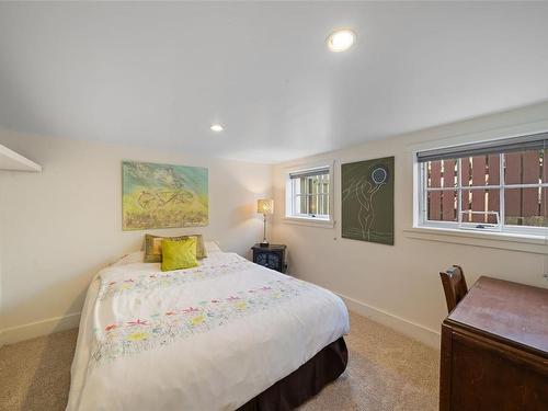 2118 Pentland Rd, Oak Bay, BC - Indoor Photo Showing Bedroom