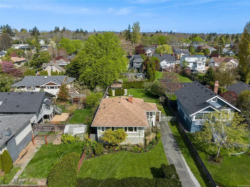 2118 Pentland Rd, Oak Bay, BC - Outdoor With View