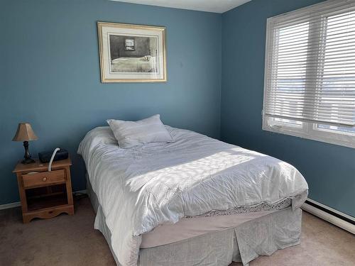 100 Lakeview Drive, Terrace Bay, ON - Indoor Photo Showing Bedroom