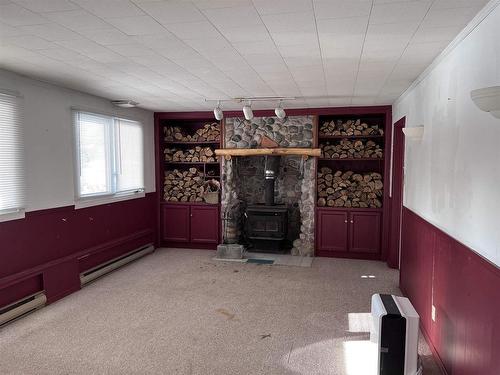 100 Lakeview Drive, Terrace Bay, ON - Indoor Photo Showing Other Room With Fireplace