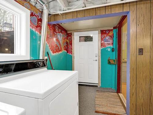 1003 Dominion Street, Kamloops, BC - Indoor Photo Showing Laundry Room