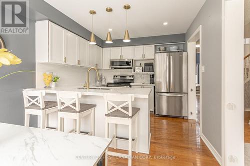#64 -10 Rossmore Crt, London, ON - Indoor Photo Showing Kitchen With Upgraded Kitchen