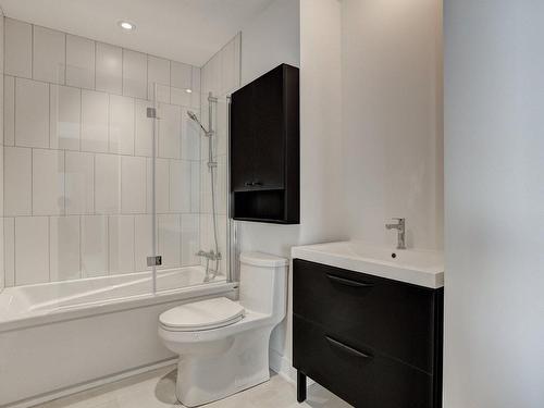 Salle de bains - 1024-7227 Boul. Newman, Montréal (Lasalle), QC - Indoor Photo Showing Bathroom